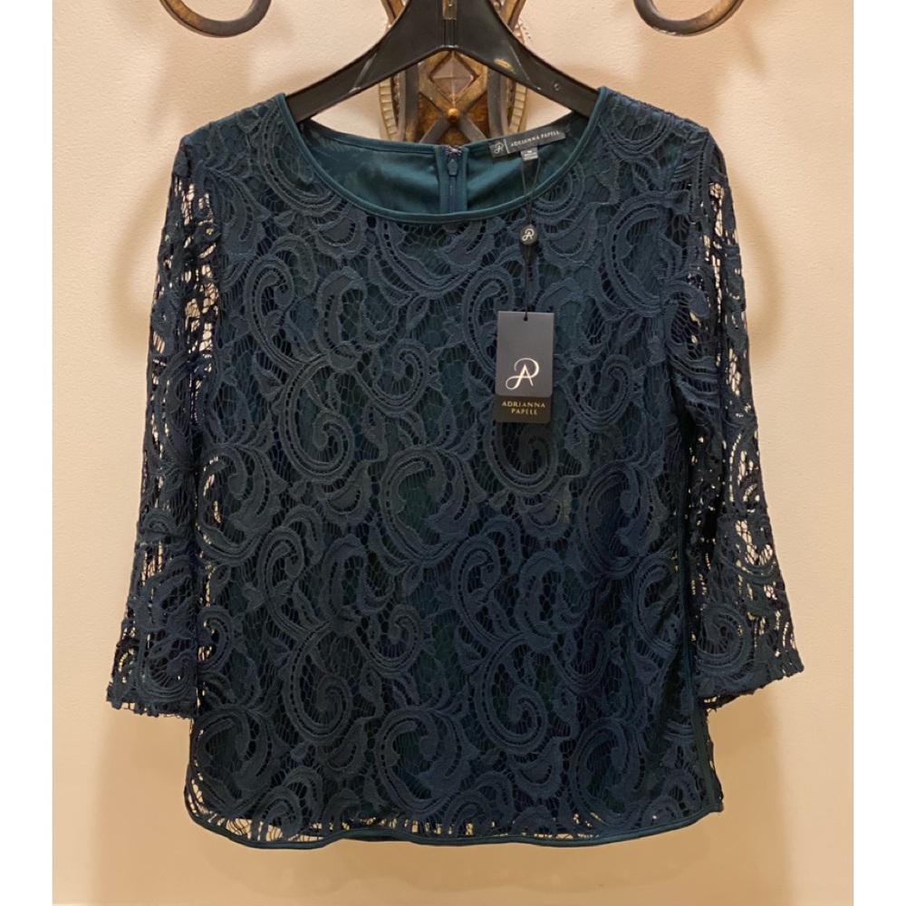 NWT *ADRIANNA PAPELL* 3/4 Bell Sleeve *LACE* Top … *DARK PINE* … Size: M